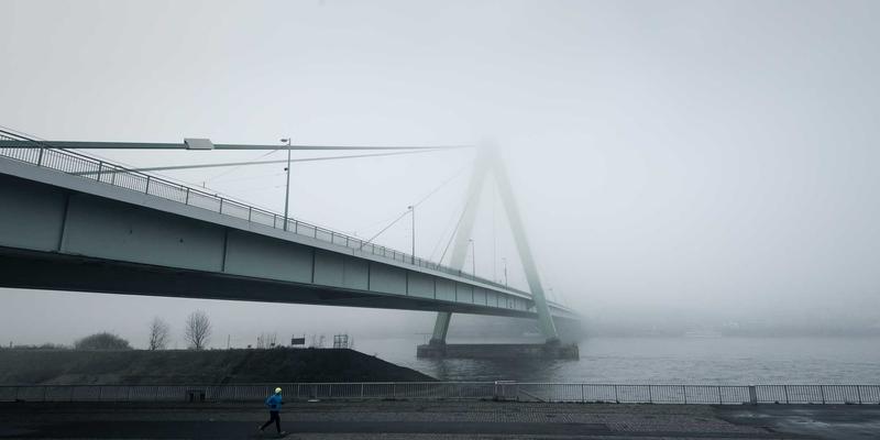 网络功能虚拟化(NFV)与容器化网络功能：两大网络技术如何重塑数字资源管理